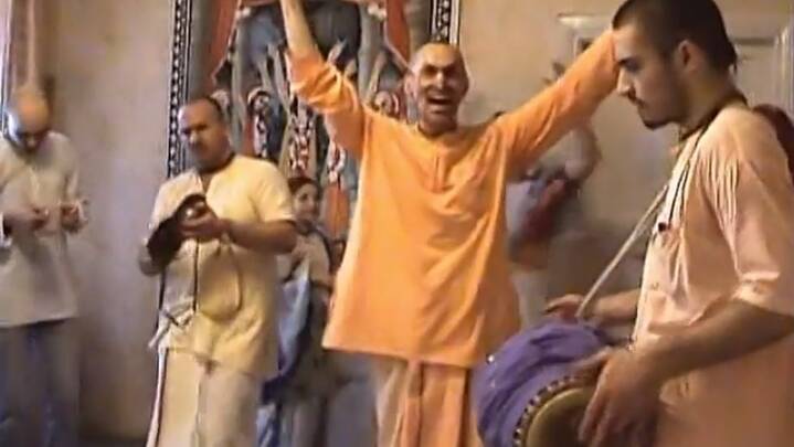 Екатеринбург, храм «Шри Шри Кишор Кишори» киртан 10 Екатеринбург, храм «Шри Шри Кишор Кишори» киртан 10