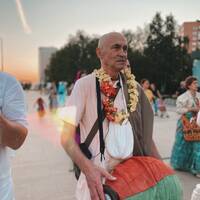 Паритет. Очерк о вайшнава-апарадхе и критике Паритет. Очерк о вайшнава-апарадхе и критике